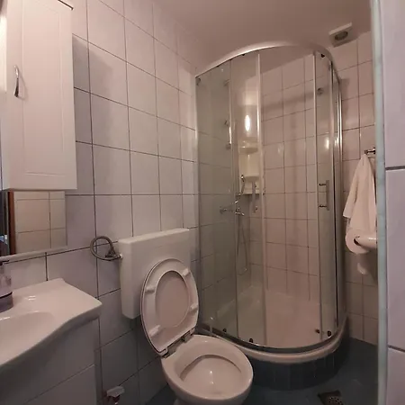 Zile Apartment *