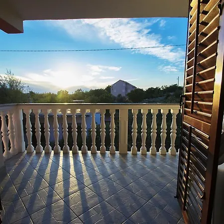 Apartment Zile Starigrad Paklenica